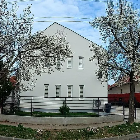 Lux Apartmanhaz Daire Hévíz