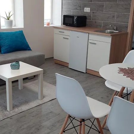 Lux Apartmanhaz Daire *