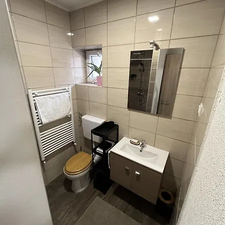 Lux Apartmanhaz *