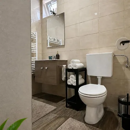 Apartment Lux Apartmanhaz Heviz