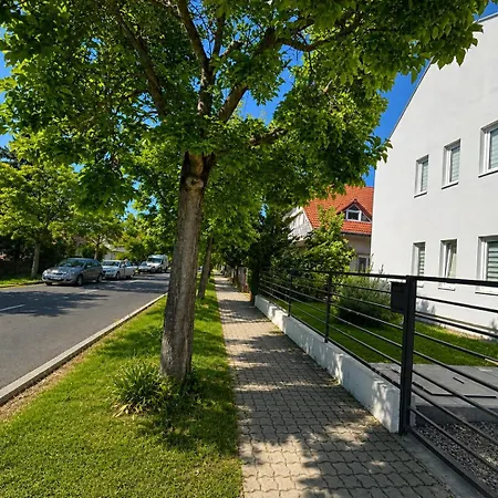 Lux Apartmanhaz Heviz