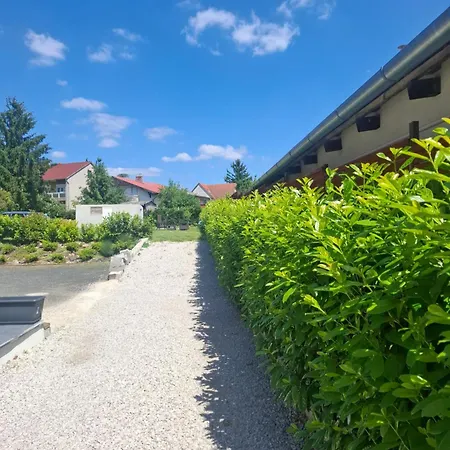 Lux Apartmanhaz Apartment